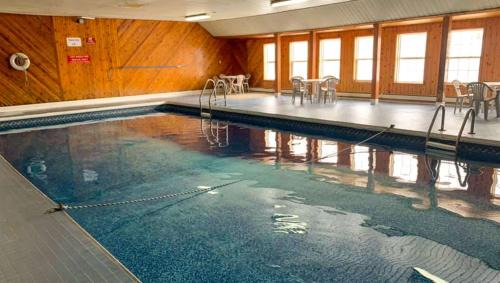 Summerside Hotel | Traveller's Inn Prince Edward Island