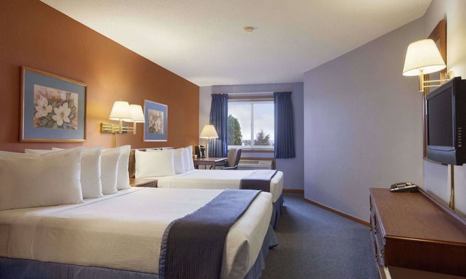 St. Cloud Hotel | Travelodge by Wyndham Motel of St Cloud