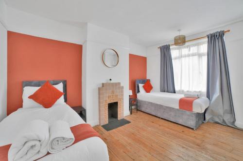 Ewell House | Treasure Chest Chessington