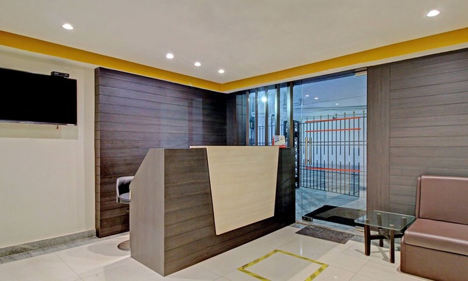 Ballygunge Hotel | Treebo Asl Prime, Gariahat