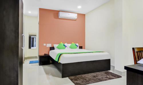 Guwahati Hotel | Treebo Hotel Mobi VIP Airport