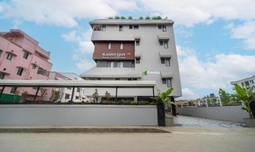Sualkuchi Hotel | Treebo Kashvijoy, 7 Km From Kamakhya Temple
