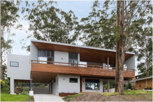 Smiths Lake House | Treehaus Escape - Smith's Lake