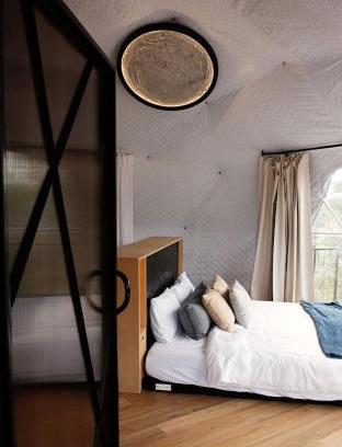 Fredericksburg House | Treehouse Lunar Dome With Private Hot tub