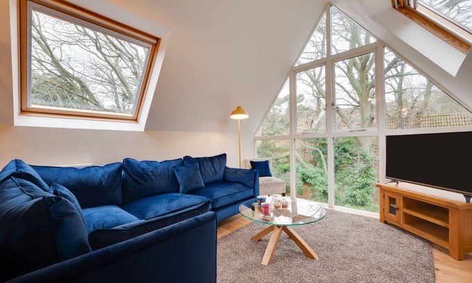 Cromer Apartment | Treetops - Two Bedroom Apartment, Sleeps 4