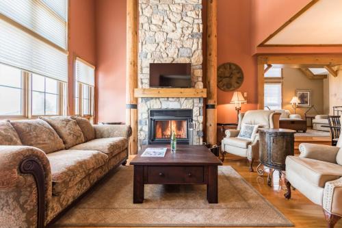Mont-Tremblant House | Tremblant Prestige - Equinoxe 140-1