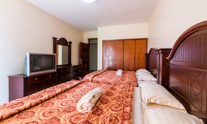 Masaka Hotel | Trendy Deluxe Twin Rooms in Masaka - 2