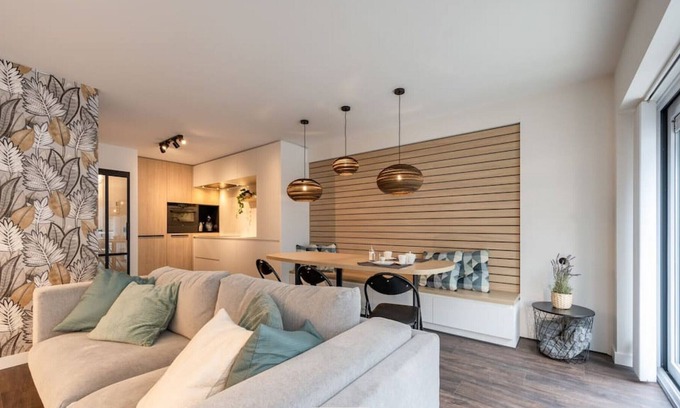 Ostend City Centre Apartment | Trendy Floor at the beach with private parkingspot