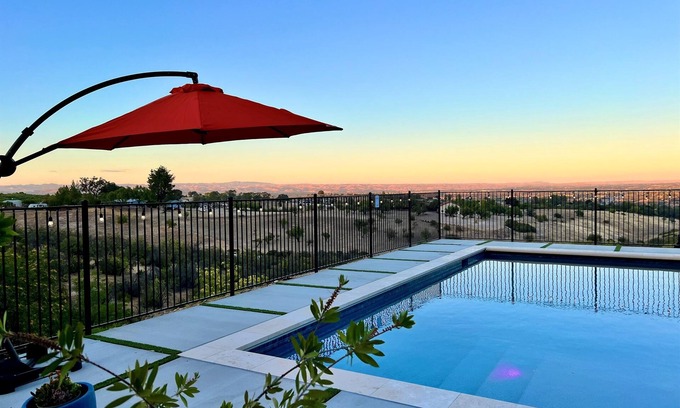 Paso Robles House | Trendy New Estate! 5 Min to Downtown