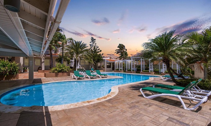 Malmok Apartment | Tres Trapi Suite @ Arashi Beach w/Pool & Deck