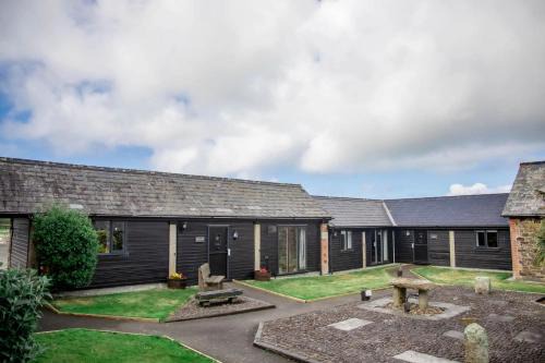 Wainhouse Corner House | Treworgie Barton - Braddon