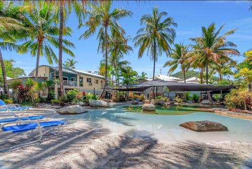 Trinity Beach Apartment | Trinity Escape - Marlin Cove Resort - Trinity Beach