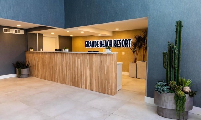 Myrtle Beach Hotel | TRIPLE CORNER SUITE GRANDE BEACH RESORT
