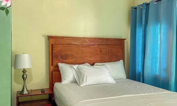 Moyogalpa Bed & Breakfast | Triple Room with View