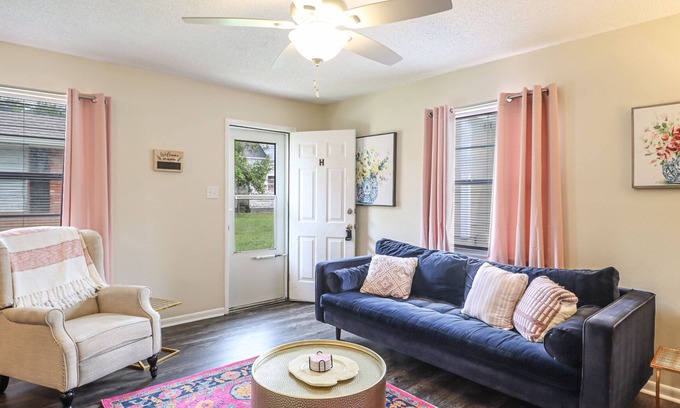 Gulfport Apartment | Triple Tail Alley - Unit H - Downtown Gulfport!