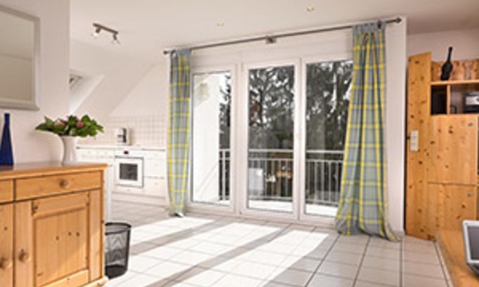 Umkirch Apartment | Triple with toilet and shower - Hotel Heuboden