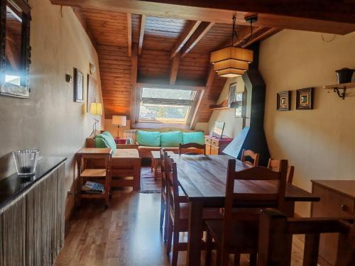 Taull Apartment | Triplex Erta 8 abuhardillado y con excelentes vistas