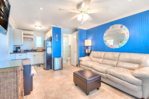 Treasure Island Apartment | Tropic Terrace Suite #51 - Beachfront Resort