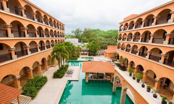 Crucecita Condo | Tropical Condo Ocean View Great Location Marina Chahué
