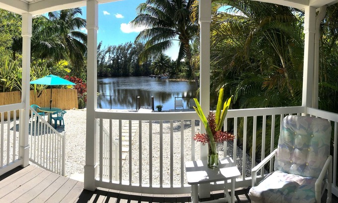 East Naples Cottage | Tropical Cottage with a Million Dollar View- No storm damage from hurricanes