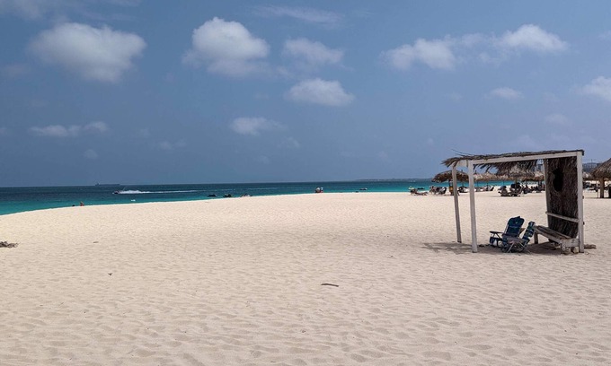 Oranjestad-West House | Tropical Gem 2 bdrms w/pool view near Eagle beach