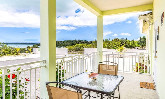 Ocean Point Apartment | Tropical Jungle Oasis with Lagoon Views, Good WiFi