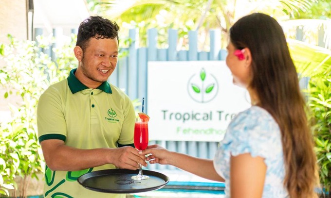 Fehendhoo House | Tropical Tree