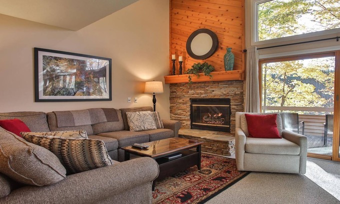 Harbor Springs Condo | Trout Creek Condo #127 - 2 Bedroom Loft, 2 Baths - Sleeps 7