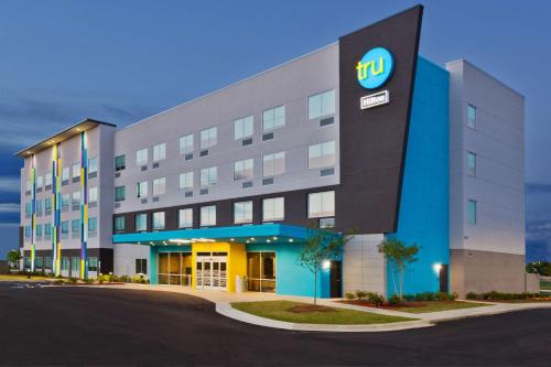 Auburn Hotel | Tru by Hilton Auburn