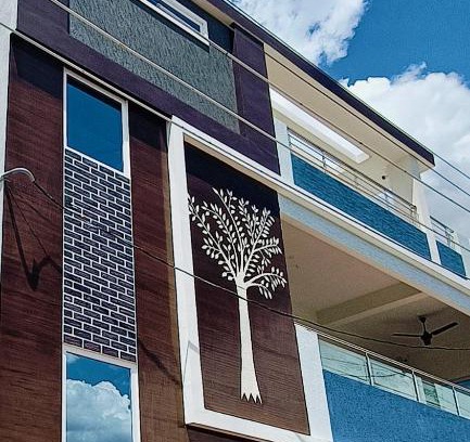 Tirupati Apartment | TrueLife - Chinmai Nivas - Breakfast Included - Modern 2BHK homes for families - Tirumala Mountain View - Fast WiFi - Many restaurants nearby - Hall, AC bedrooms, Modular Kitchen - Android TV - 250 Jio Channels - Top Service with lots of Love