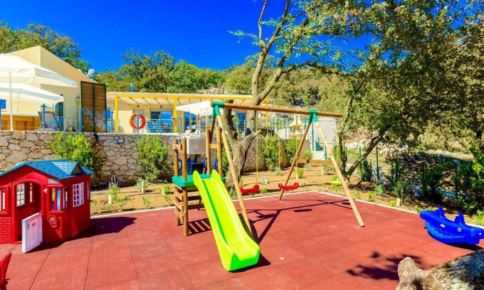 Monopari Villa | Trules 200.1