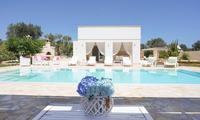 San Michele Salentino Cottage | trullo lantane by Pugliadamre