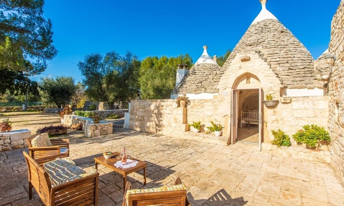 San Vito dei Normanni Villa | Trullo with baby pool. NEAR THE SEA - PRIVACY - Fenced Garden - Yes pets - Wifi