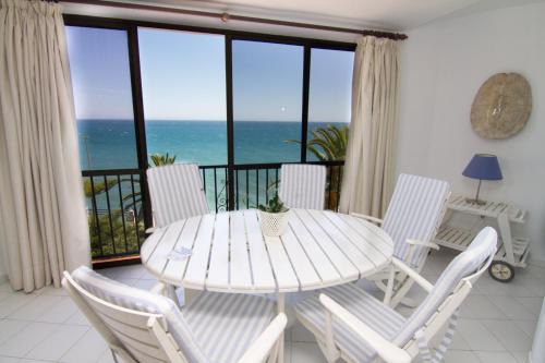 Nerja Apartment | TUHILLO 3B MENYBER