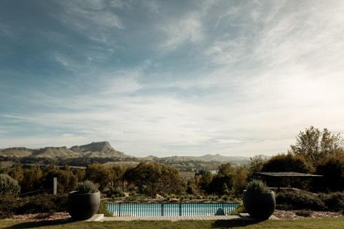 Kahuranaki House | Tuki Views House with pool and spa