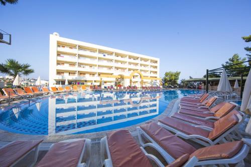 Kadnlar Denizi Mahallesi Apartment | Tuntas Family Suites Kusadasi
