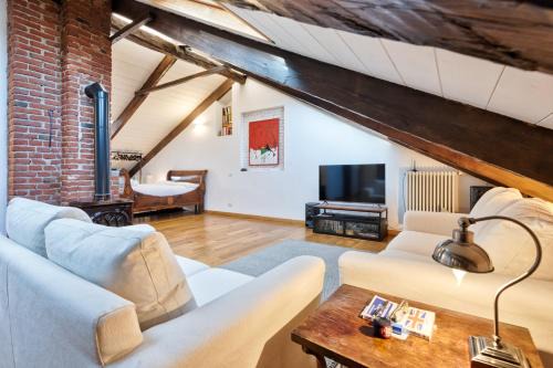 Barriera di Milano Apartment | Turin CityView Stylish Loft