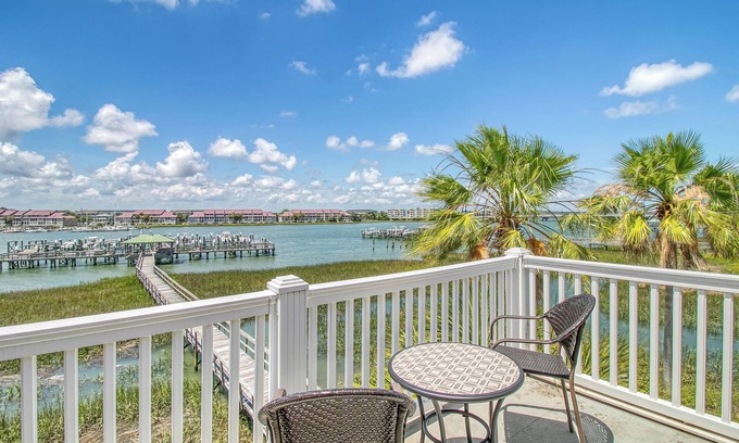 Folly Beach House | Turtle Bay 16 - Panoramic Riverview Townhouse - Next To Pool - Minutes to the Beach