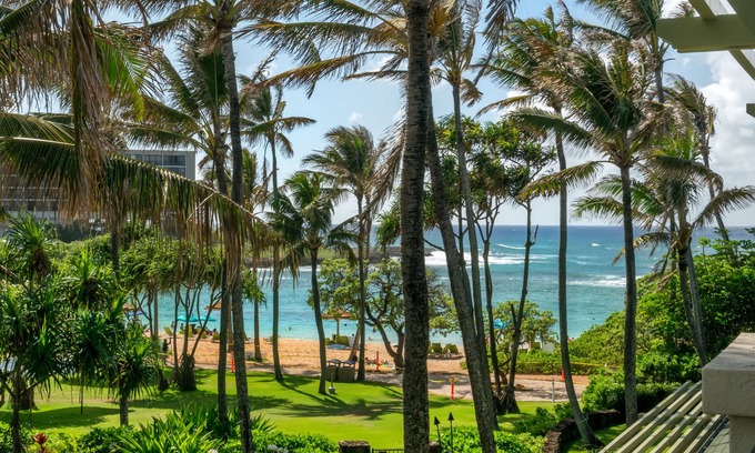 Kahuku Condo | Turtle Bay Oceanview Beachfront 3 Bedroom Villa #314