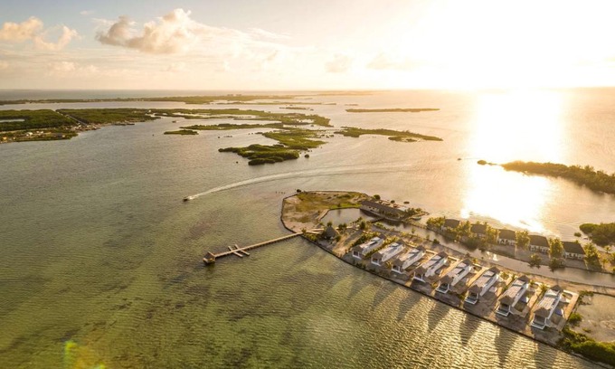 San Pedro Hotel | Turtle Island Resort