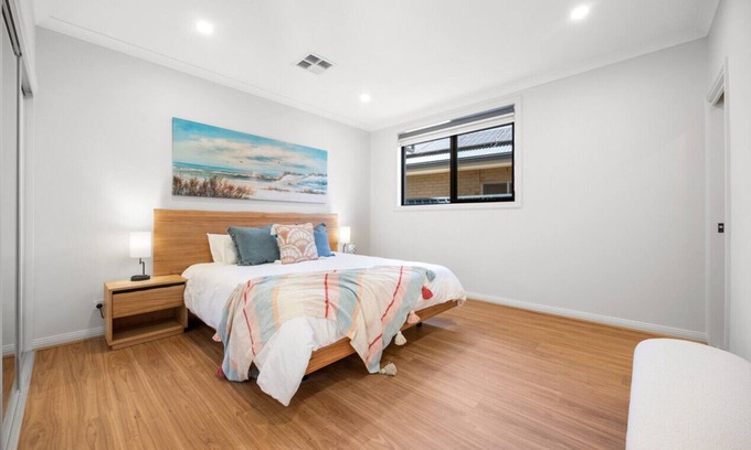 Aldinga Beach House | Twin Paradise - 8BR Paradise Point & Palms