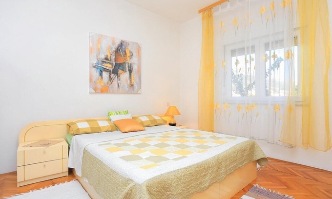 Kastela Apartment | Two bedroom apartment with terrace and sea view Kaštel Lukšić, Kaštela (A-13734-a)