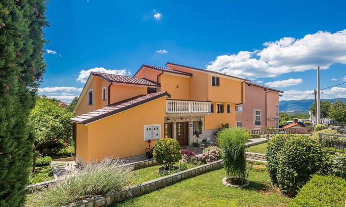 Sarsoni Apartment | Two bedroom apartment with terrace Viškovo, Rijeka (A-18894-a)