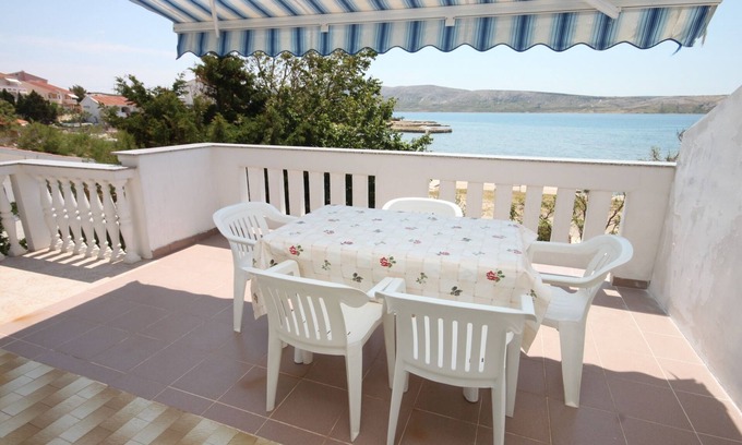 Kustici Apartment | Two bedroom apartment near beach Kustići, Pag (A-6355-b)