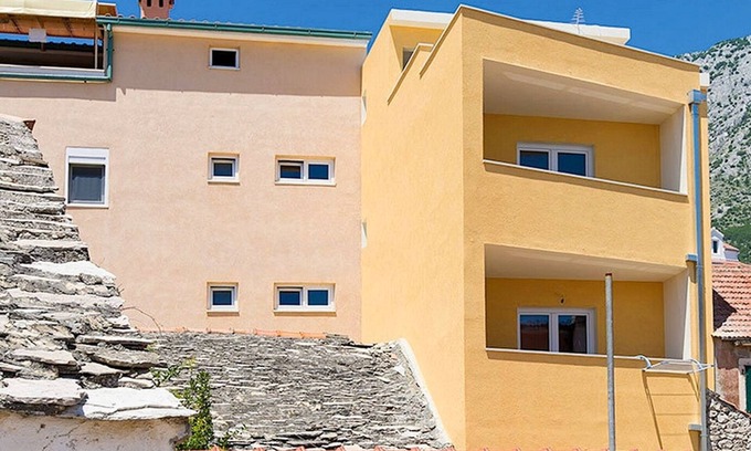 Igrane Apartment | Two bedroom apartment near beach Igrane, Makarska (A-18405-b)
