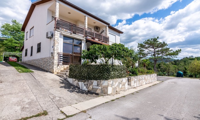 Sveti Martin Apartment | Two bedroom apartment with terrace Buzet, Central Istria - Središnja Istra (A-17562-a)