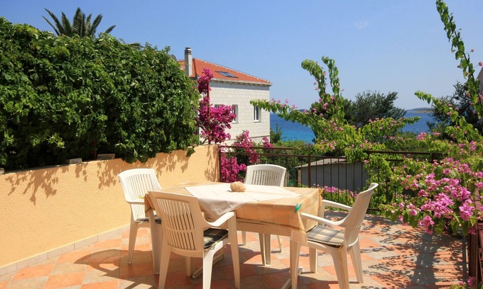 Orebic Apartment | Two bedroom apartment with terrace and sea view Orebić, Pelješac (A-275-b)