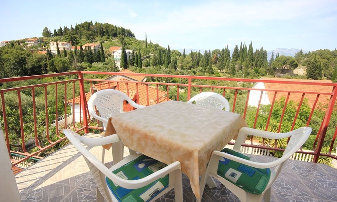 Trpanj Apartment | Two bedroom apartment with terrace and sea view Trpanj, Pelješac (A-10083-b)