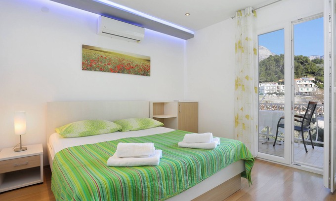 Tucepi Apartment | Two bedroom apartment with terrace Tučepi, Makarska (A-2721-b)