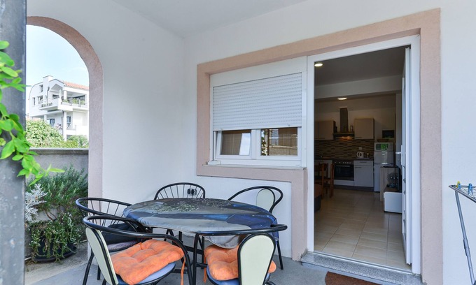 Zadar Apartment | Two bedroom apartment with terrace Zadar (A-20037-b)